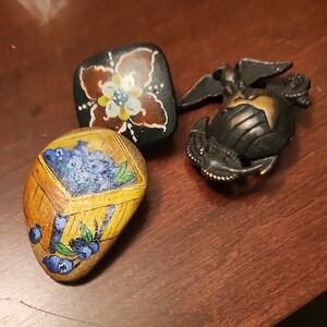 Vintage Brooches Set with Blue, Yellow, Black and Brown Tones